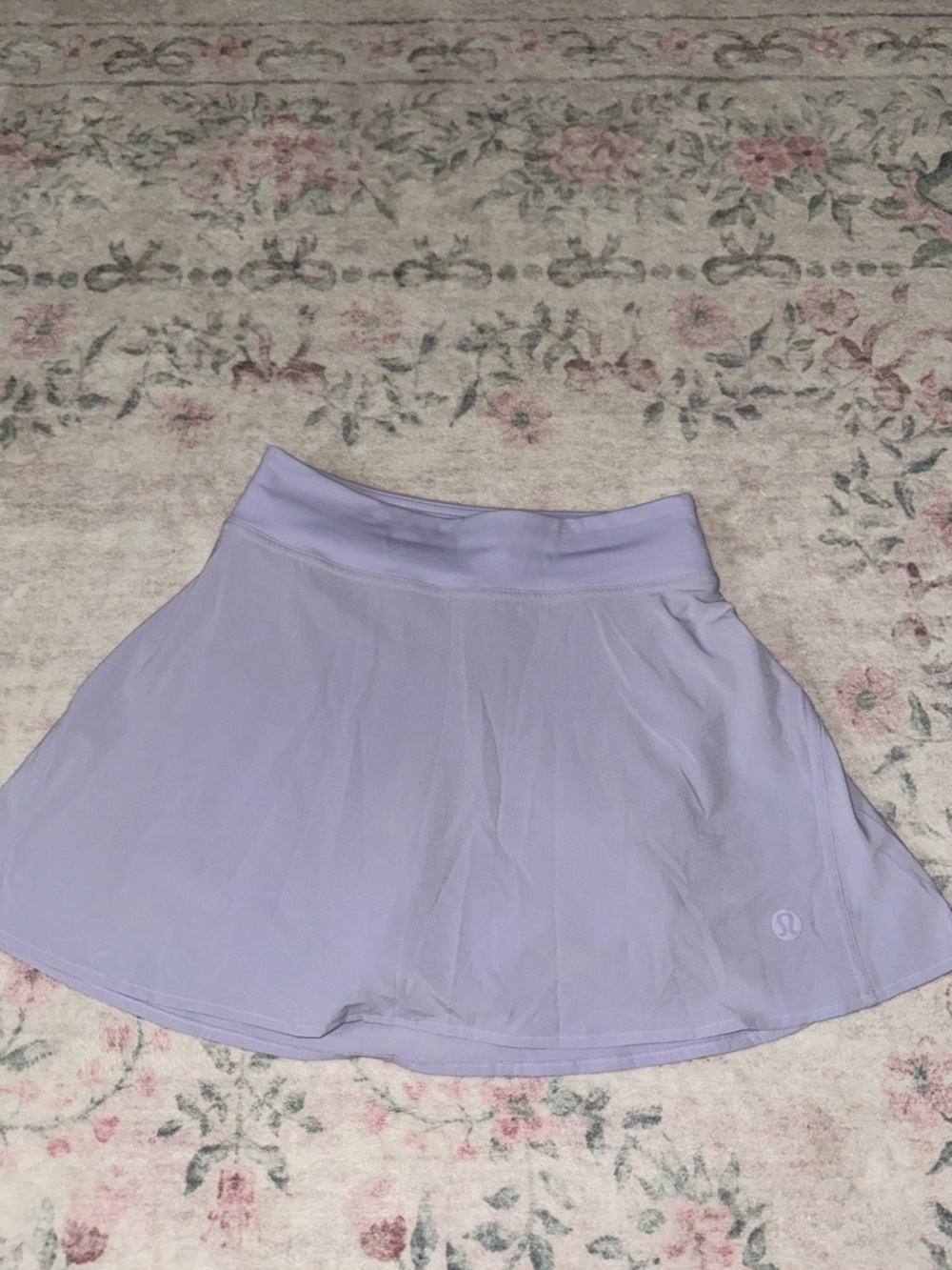 Lululemon size 2 lavender frost lightweight tennis skirt